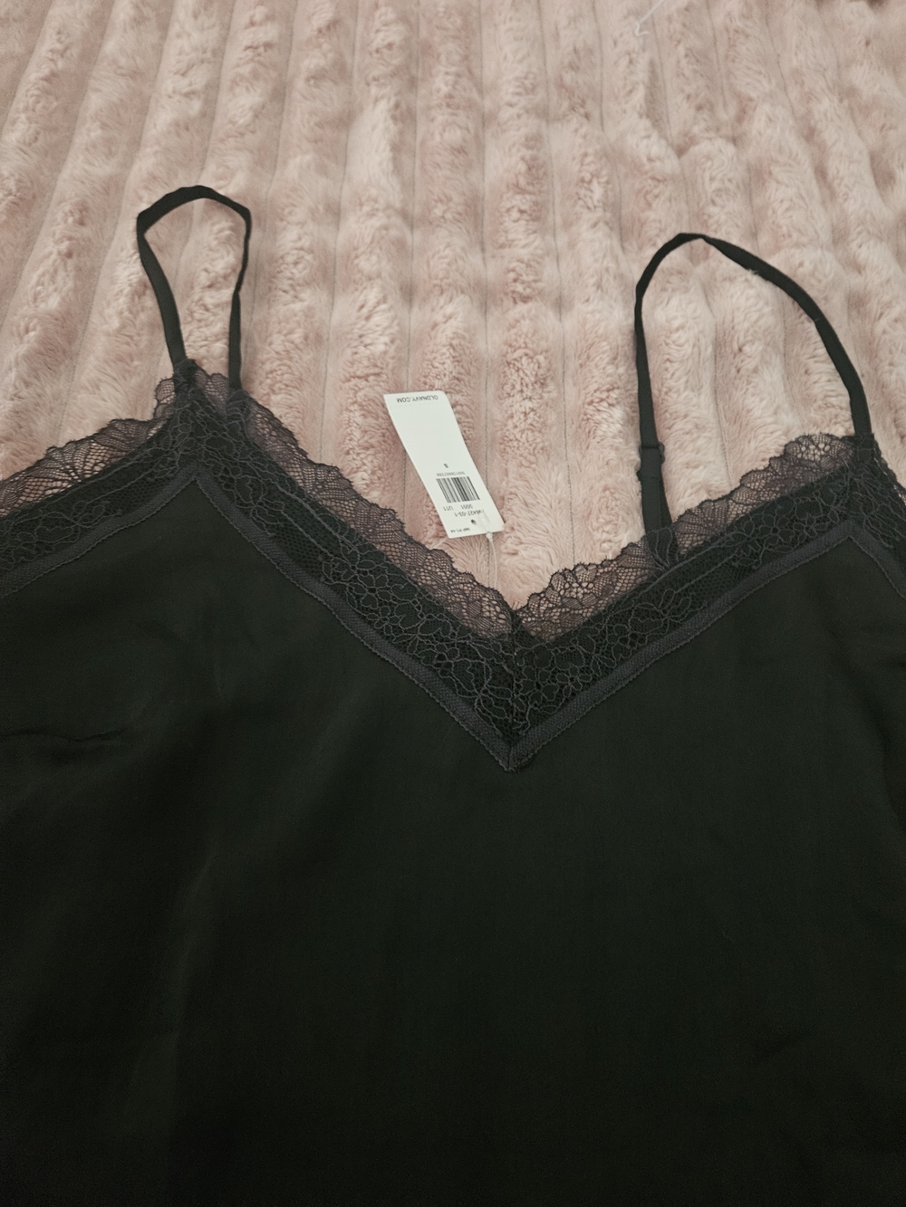 3/$20 Old Navy Black Lace Trim Camisole - Picture 2 of 6